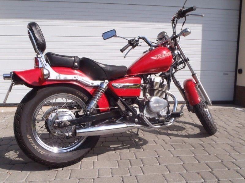 Honda Rebel CA 125 czerwona, piękna i niezawodna