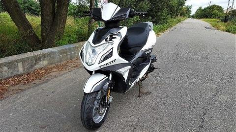 Skuter VASTRO 2013r 50cc 4T 5500km przebiegu! BDB stan!