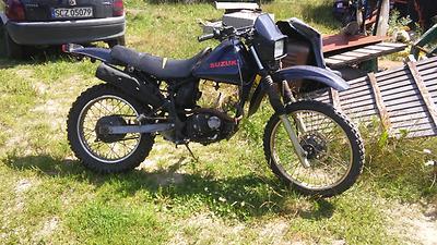 Suzuki dr 125