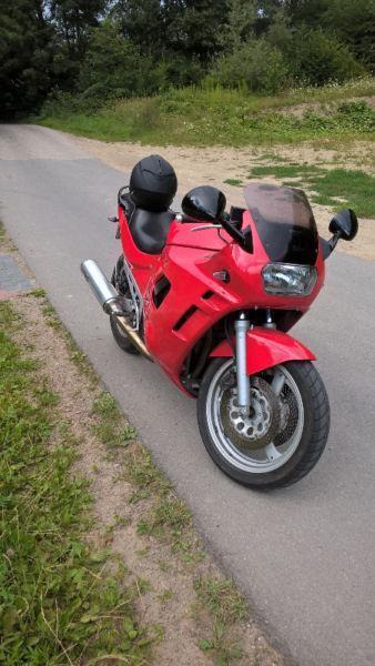 Suzuki GSX 600F