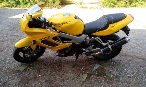 Honda VTR 1000 , 1998 r , SUPER STAN ! po serwisie! NOWE OPONY !