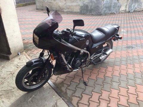 HONDA VF750 SUPER STAN