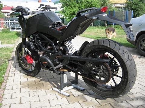 2015 KTM Duke 125,2015r.Bezwypadkowy Import UE F VAT Dostawa