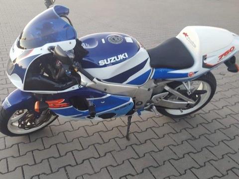 Sprzedam Suzuki GSX-R 750