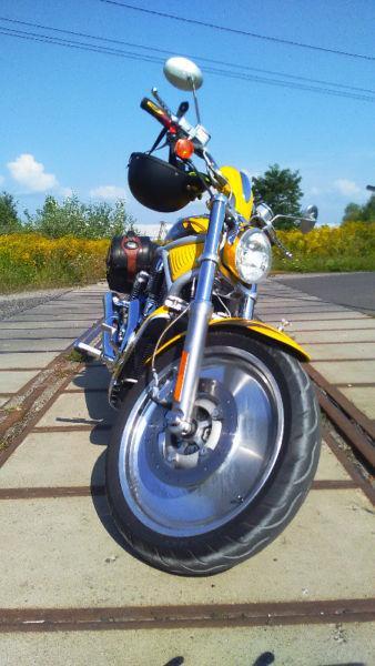 2003 Harley-Davidson VRSCA 26500mil Yellow Razor