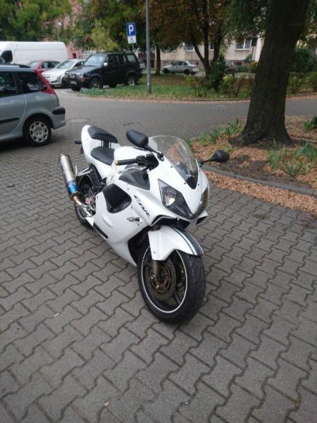 Honda CBR F4i Sport od motocyklisty