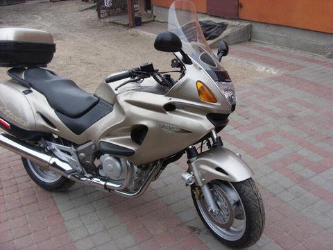 Honda ntv deaville 650