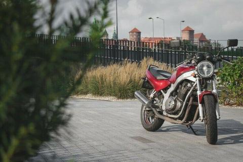 Suzuki GS 500E