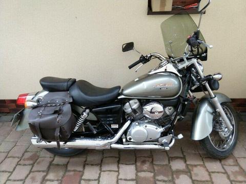 Honda Shadow 125