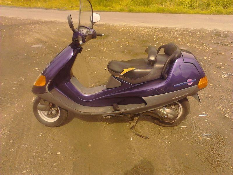 Piaggio Hexagon 150