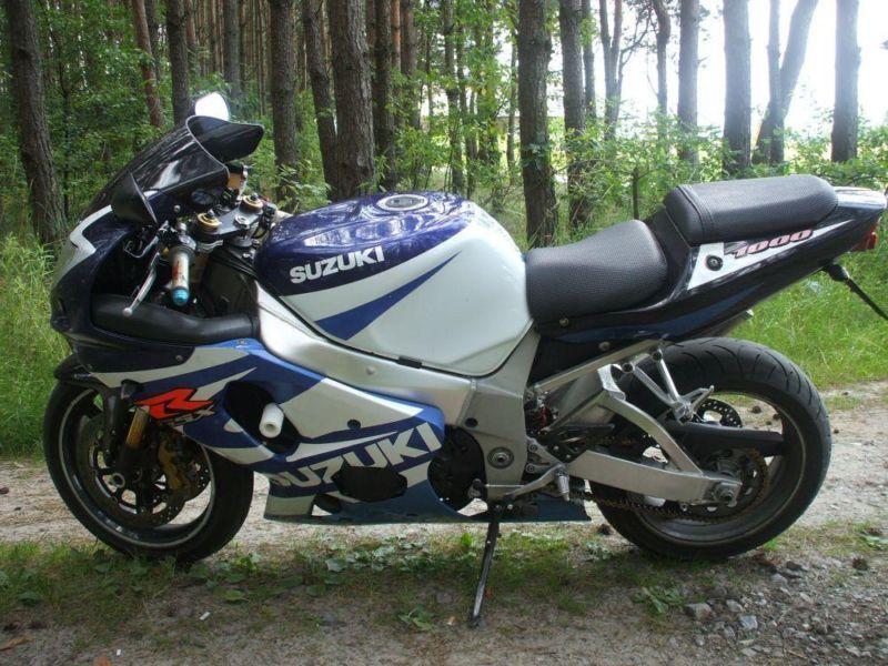 Suzuki gsx-r 1000 motor sportowy