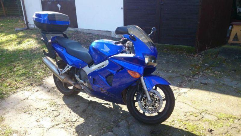 Sprzedam motocykl Honda VFR 800 Fi