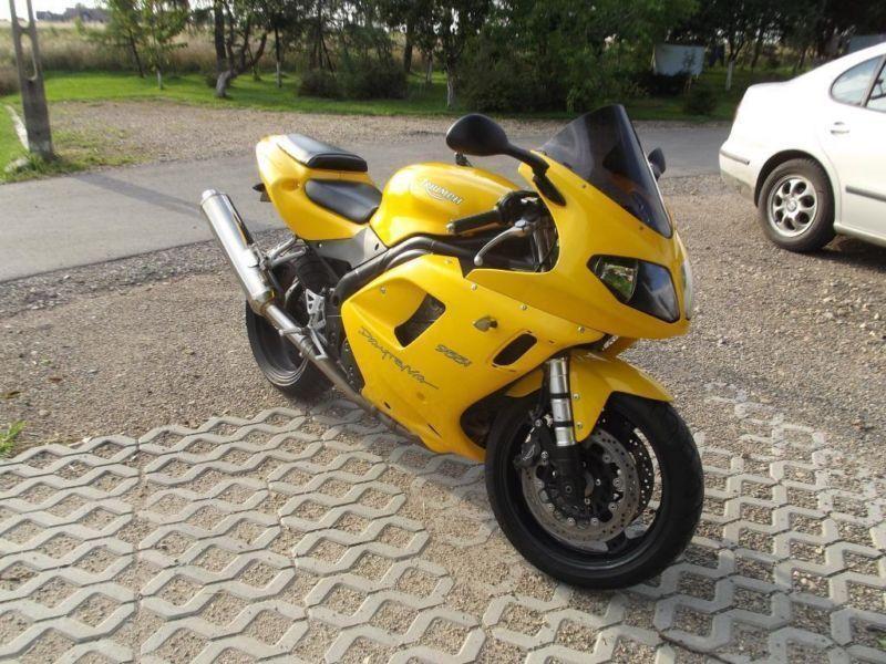 Triumph Daytona 955i, cbr r1 gsxr