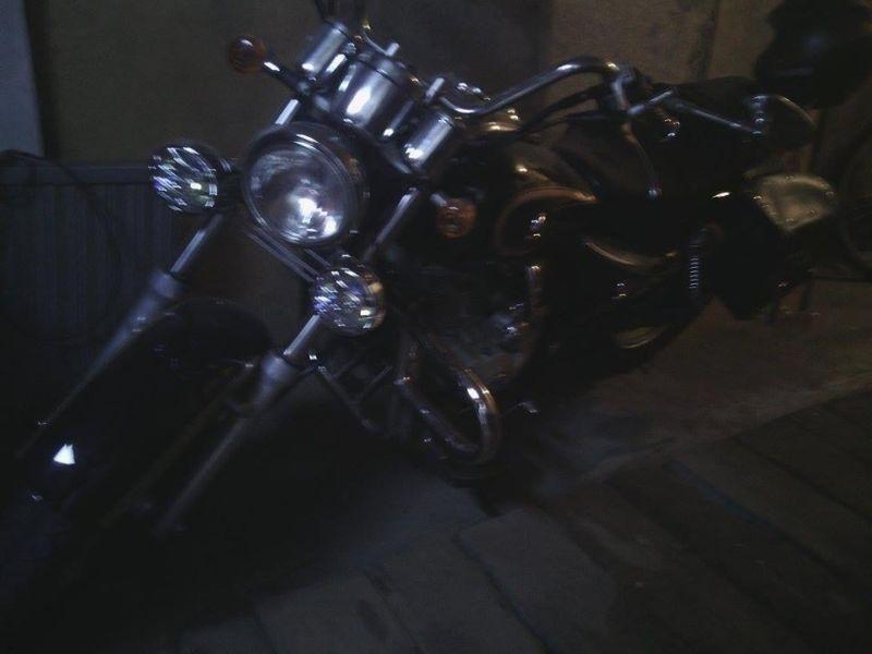 Motocykl Wektor 150